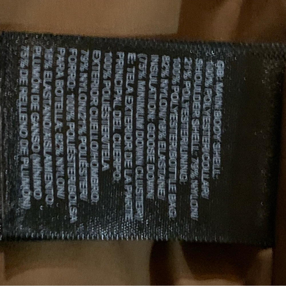 The North Face Men's Two-Tone Puffer Vest - Picture 3 of 3